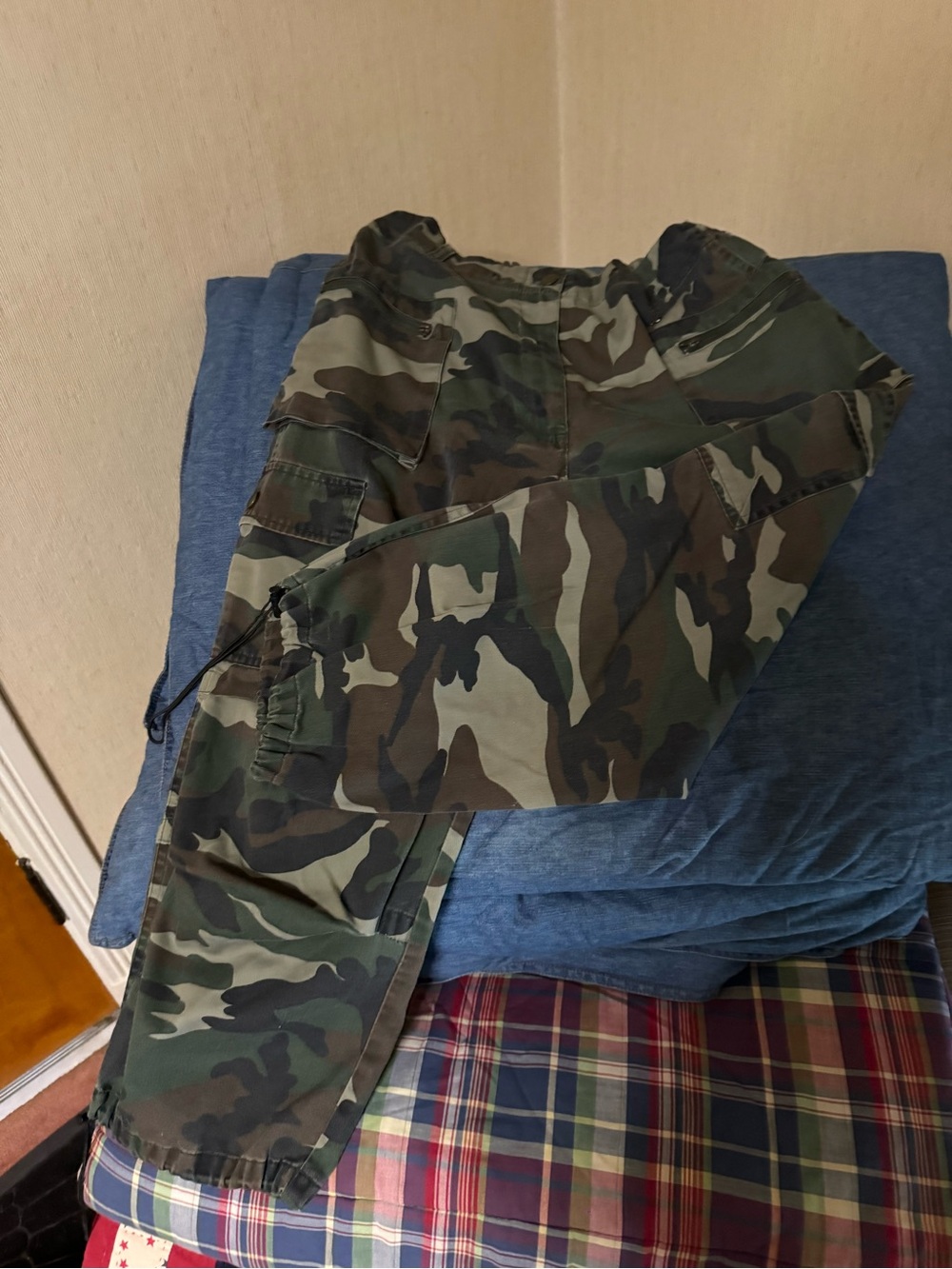 Men's Camo Cargo Pants - Green Woodland Camouflage